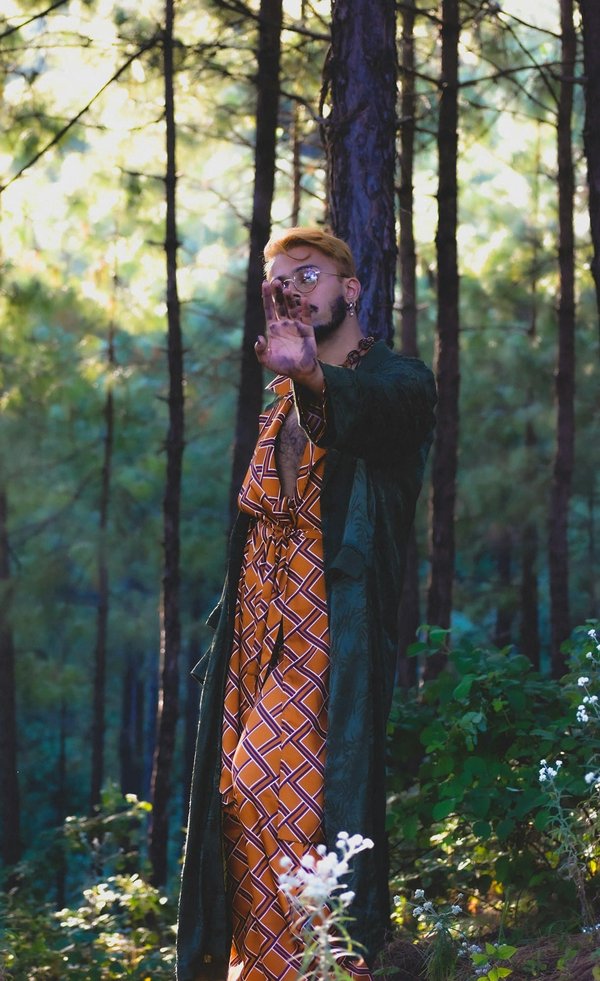 Mastering the Art of Jumpsuit Styling for Your Next Professional Presentation